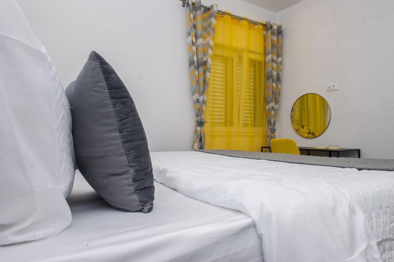 Apartment Lux Elba Kaštela Exterior foto